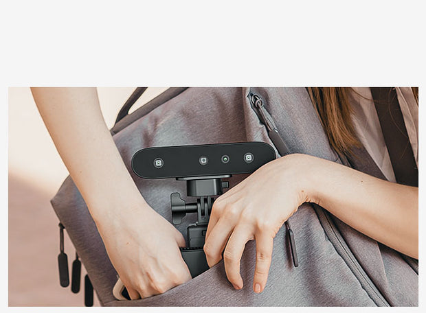 <h3><strong>コンパクトでポータブル</strong></h3>